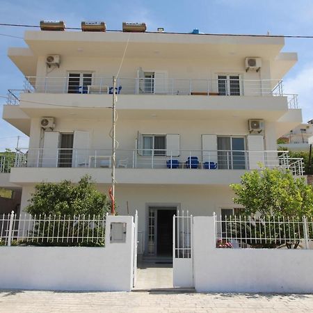 Sunset Apartments Sarandë Buitenkant foto