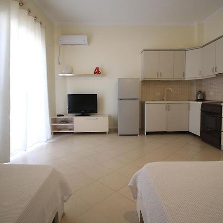 Sunset Apartments Sarandë Buitenkant foto