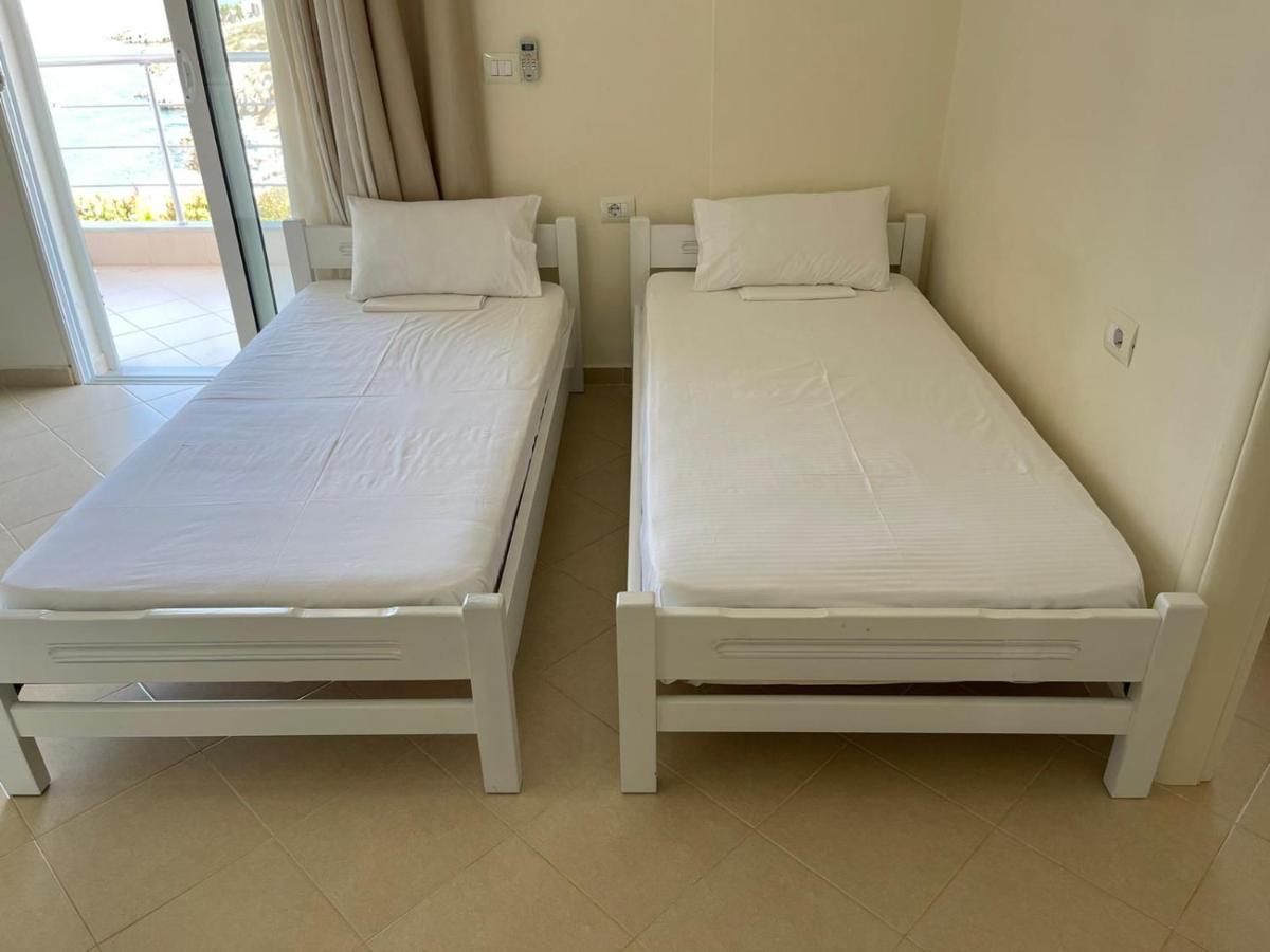 Sunset Apartments Sarandë Buitenkant foto
