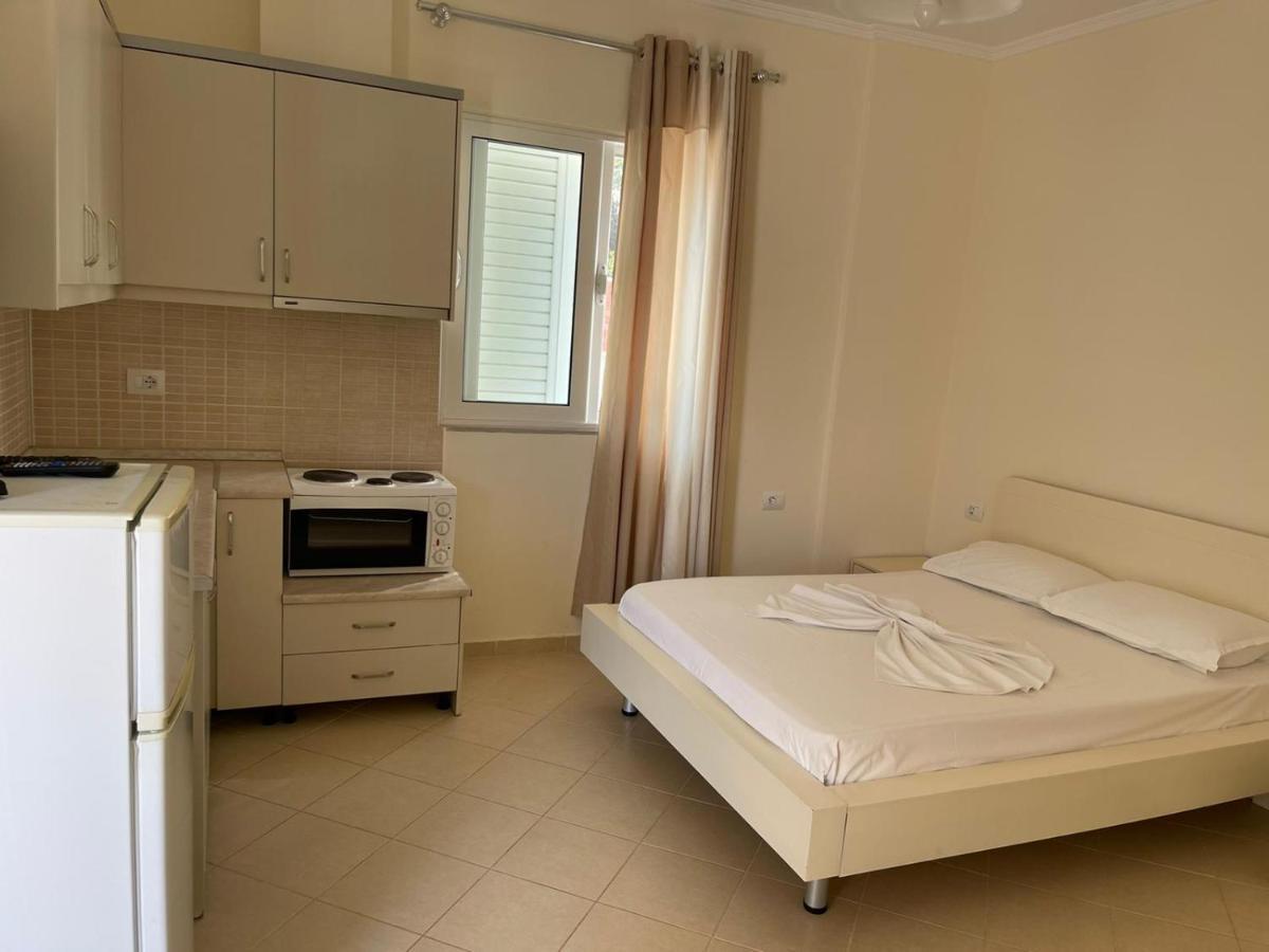 Sunset Apartments Sarandë Buitenkant foto