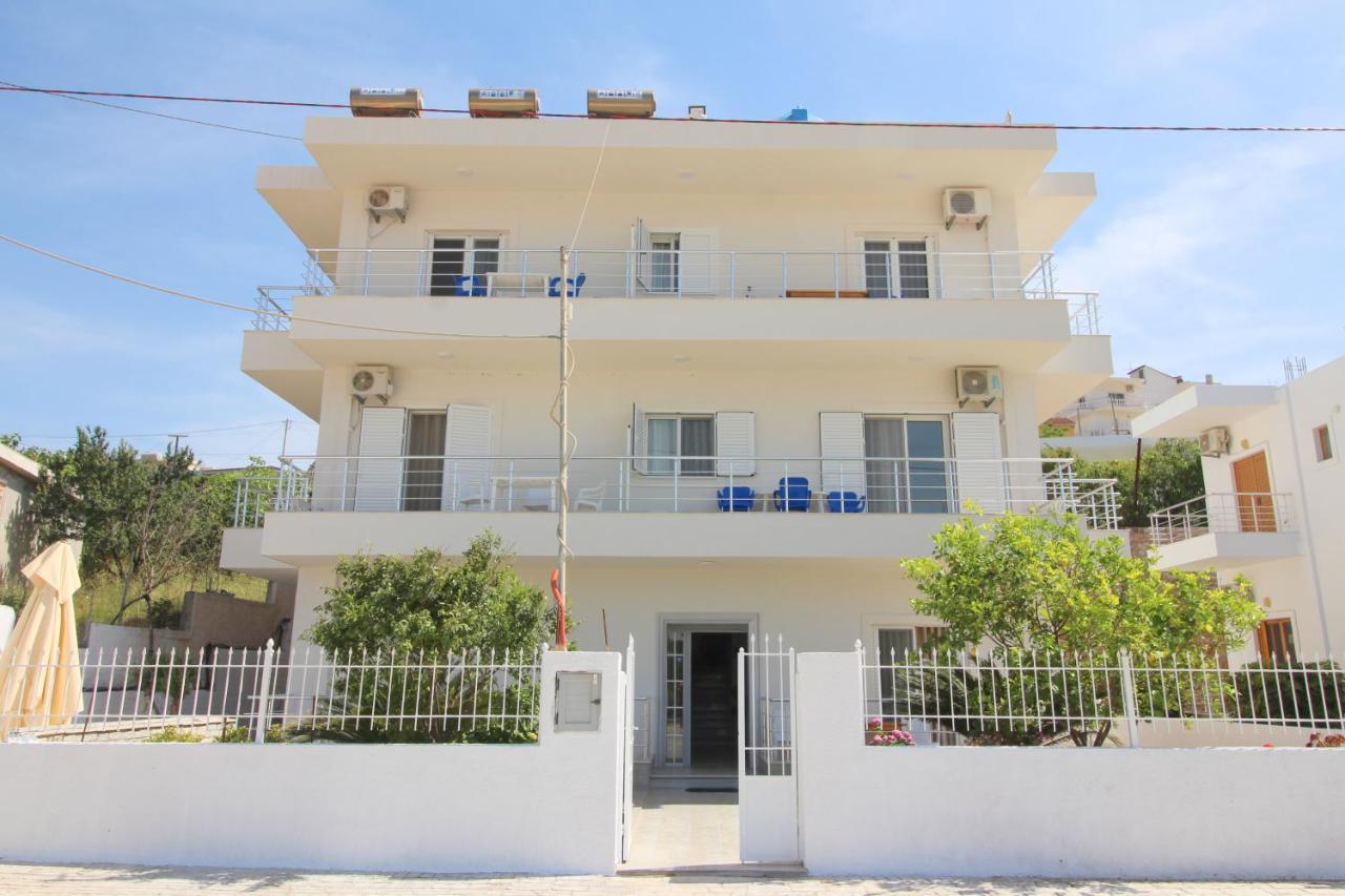 Sunset Apartments Sarandë Buitenkant foto