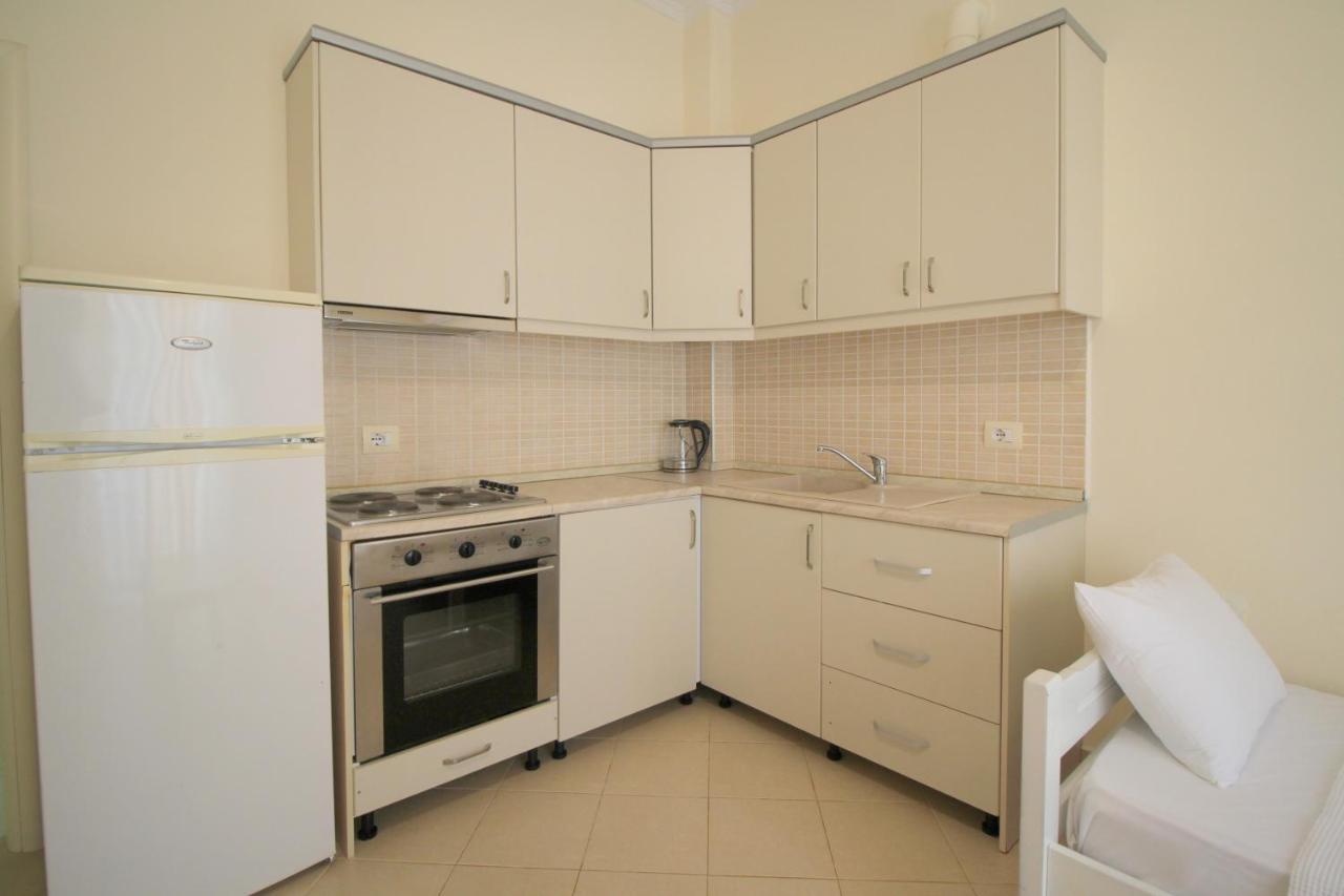 Sunset Apartments Sarandë Buitenkant foto