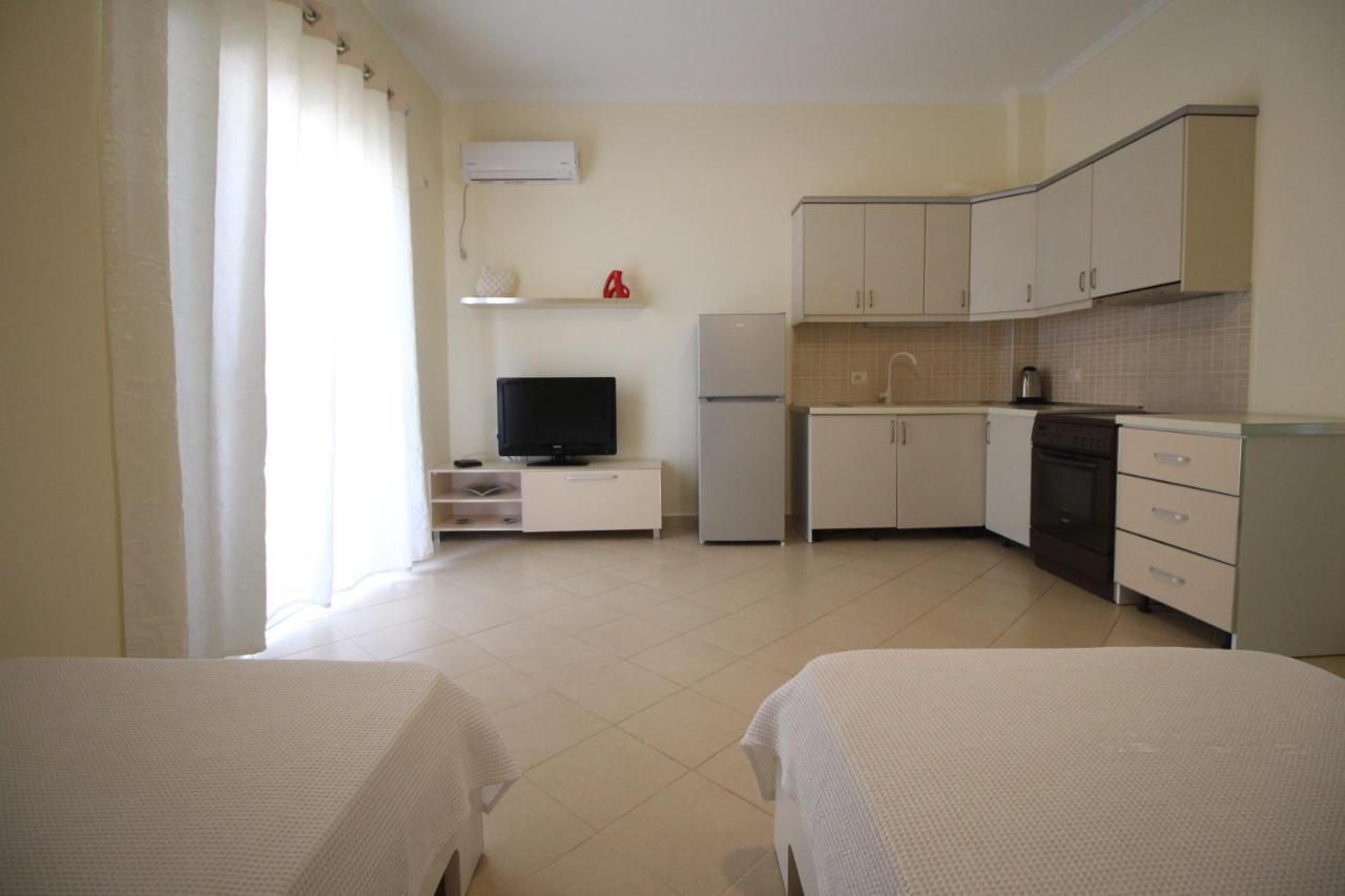 Sunset Apartments Sarandë Buitenkant foto